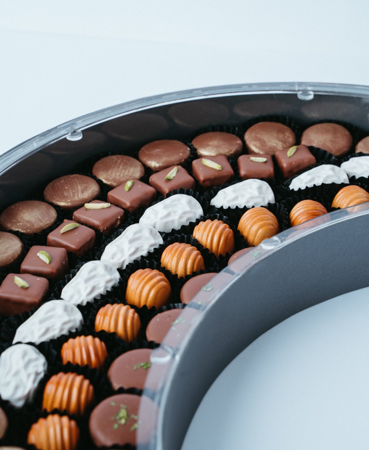 Half Moon Shape Acrylic Tray (Copy)