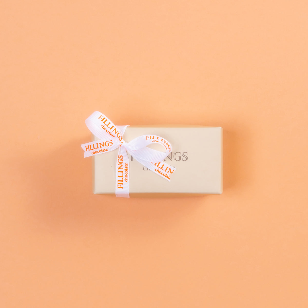 Giveaway Box 2 Pieces Beige outside